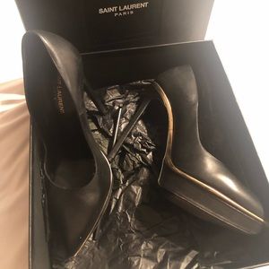 Saint Laurent classic pumps